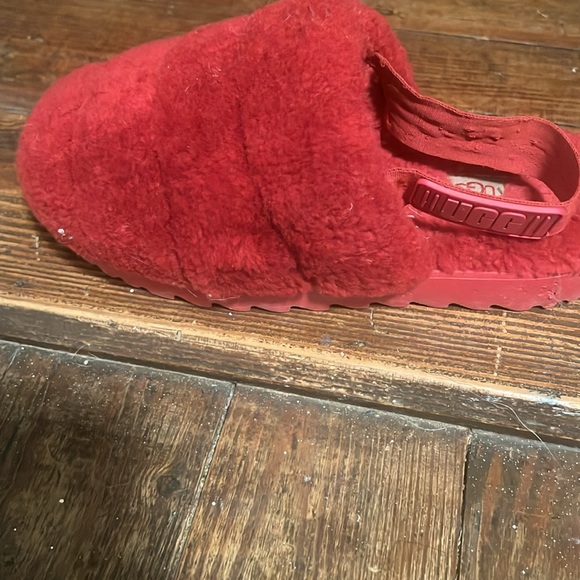 UGG Slippers - Picture 3 of 5